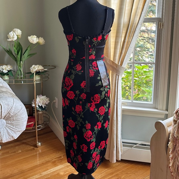 BCBGMaxAzria La Rosa Body-Con Red Knit Floral Dress NWT - Picture 2 of 5